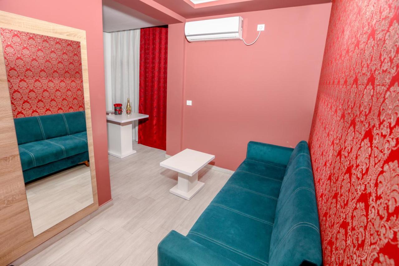 Hotel Sonoma Kosovo Polje Экстерьер фото