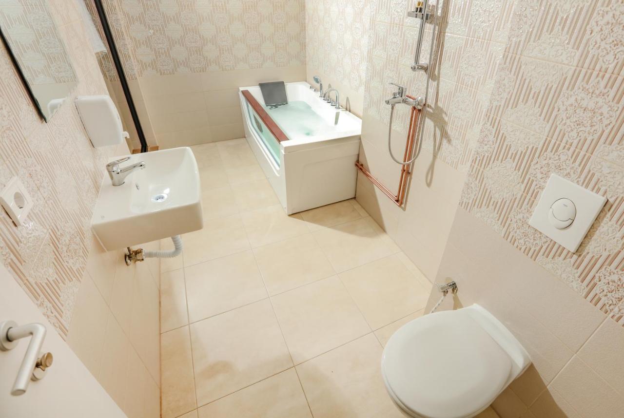 Hotel Sonoma Kosovo Polje Экстерьер фото