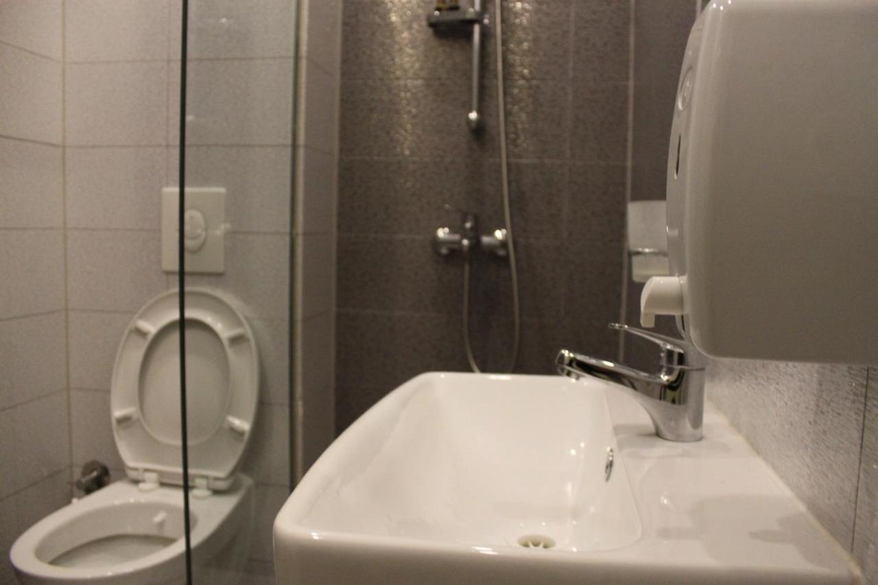 Hotel Sonoma Kosovo Polje Экстерьер фото